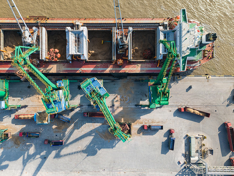 青島市速遞到美國等外國出口運輸闡述