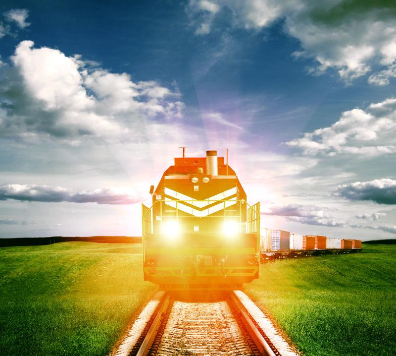 蘇州市至印度尼西亞——先達(dá)跨國(guó)物流公司合伙