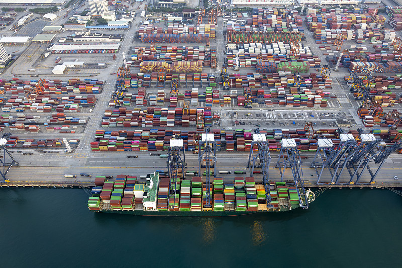 青島市至加納——塔科拉迪物流公司合作