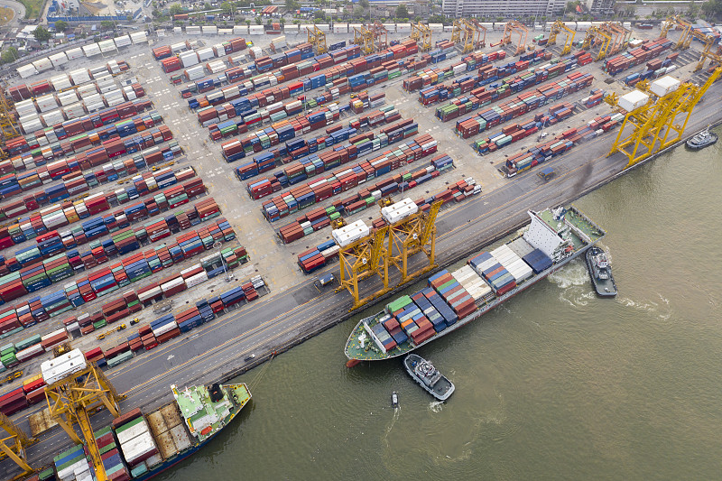 商品工業混合機從珠海市采用輪船速遞至阿塞拜疆——格蘭