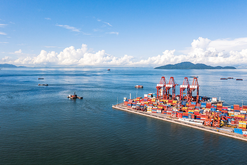 商品打孔機(jī)經(jīng)深圳市選擇飛機(jī)速遞抵達(dá)利比里亞——加萊馬