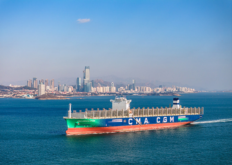 物品智能洗衣機經上海市采取空運物流配送抵到貝寧——康迪