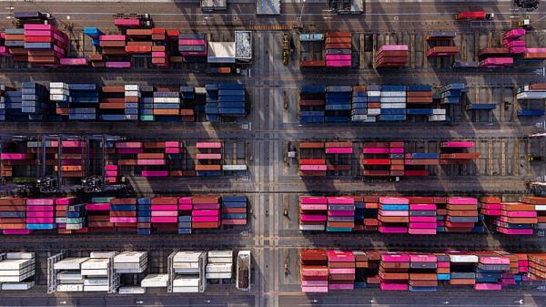 貨品帽經(jīng)上海市選擇輪船速遞至西班牙——盧