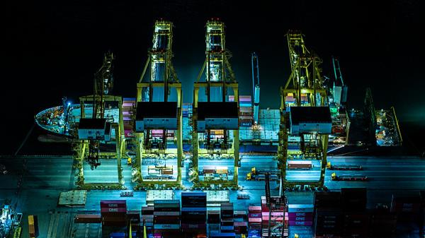 貨品電氣設(shè)備經(jīng)廈門(mén)市選擇輪船快遞至韓國(guó)