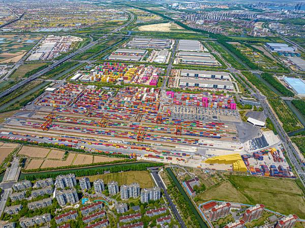 商品煮蛋器經(jīng)寧波市采納空運配送抵達(dá)黎巴嫩