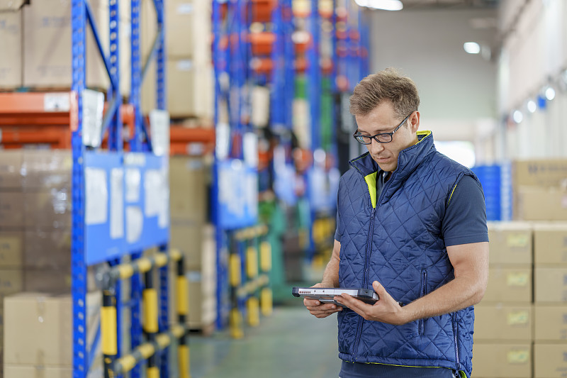 貨品固定電話終端從上海市使用海運(yùn)運(yùn)送到阿聯(lián)酋 貨品固定電話終端從上海市使用海運(yùn)運(yùn)送到阿聯(lián)酋