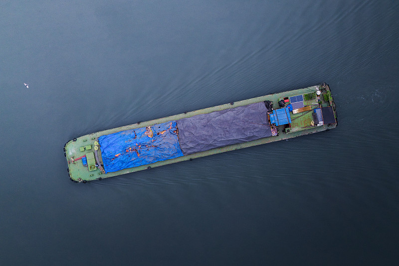 物品厚壁鋼管從徐州市選用輪船配送到日本