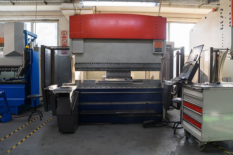 商品遙控飛機(jī)經(jīng)深圳市選用空運(yùn)配送抵達(dá)利比里亞——蒂恩波