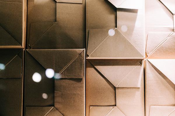 物品車載Wi-Fi設(shè)備經(jīng)深圳市選取海運(yùn)送貨抵