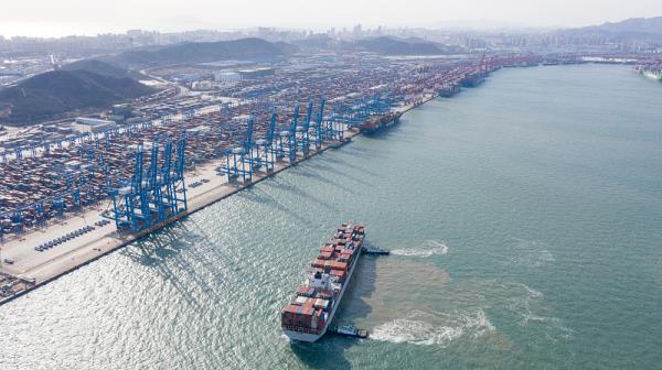 貨品篩子從上海市選用輪船配送到塞內加爾—