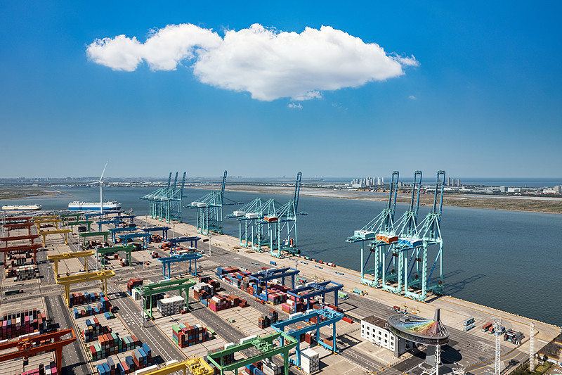 物品芒果干經上海市采納空運貨代抵到阿拉伯聯合酋長國——沙迦