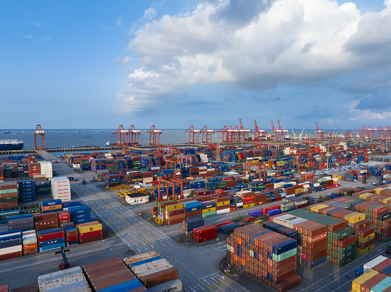 物品消防員手斧經(jīng)深圳市選擇輪船運(yùn)送到歐盟