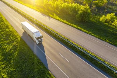 進(jìn)出口報關(guān)到底自己做還是找代理