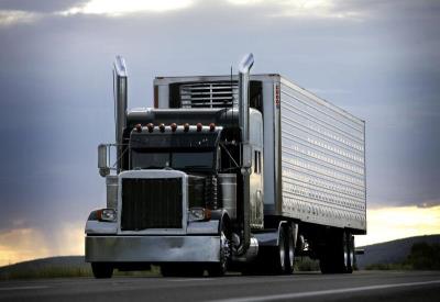 中美空運5日達費用高嗎？速度、成本與抉擇全