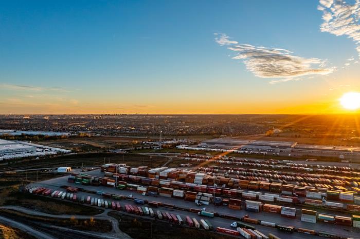 深圳市弘發(fā)加運(yùn)美物流有限公司相關(guān)介紹 深圳市弘發(fā)加運(yùn)美物流有限公司相關(guān)介紹