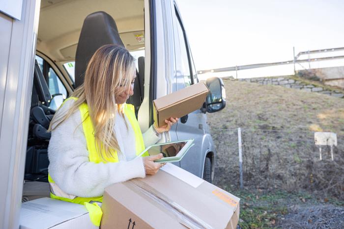 深圳市海棠物流有限公司 深圳市海棠物流有限公司
