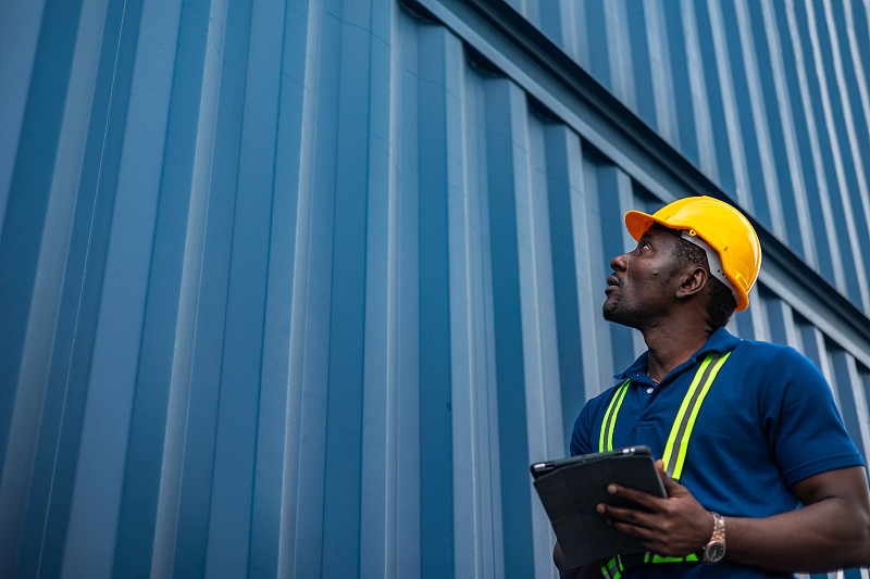 深圳口岸1月8日起恢復所有跨境貨車司機入境作業資格，恢復疫情前跨境運輸常態化管理