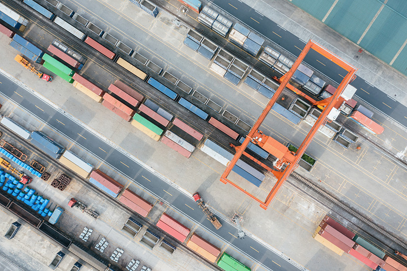 超大件從中國(guó)發(fā)到美國(guó)走海運(yùn)需要多少運(yùn)費(fèi)？