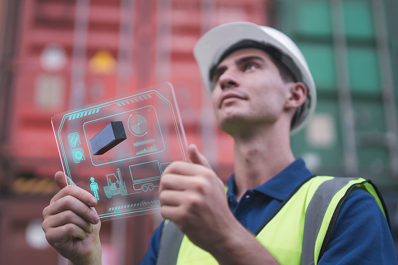 南沙港上線自動(dòng)化堆場(chǎng)，新增通過(guò)能力超160萬(wàn)標(biāo)箱