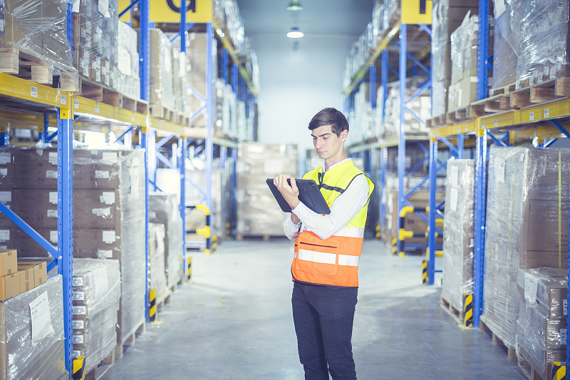 跨境電商平臺亞馬遜丟貨賠償新政生效（賣家直呼 “太坑”）