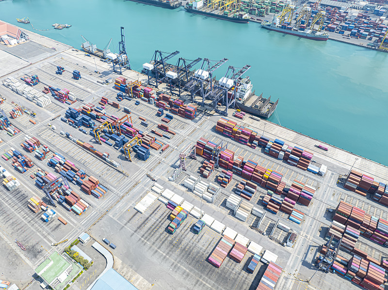 2022年航運業總結：集裝箱熱潮結束，即期運價暴跌，中國困境持續