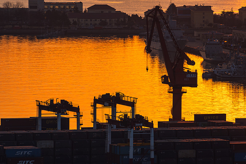 貿(mào)易術(shù)語的表達(dá)與使用_外貿(mào)術(shù)語_外貿(mào)知識網(wǎng) 貿(mào)易術(shù)語的表達(dá)與使用_外貿(mào)術(shù)語_外貿(mào)知識網(wǎng)