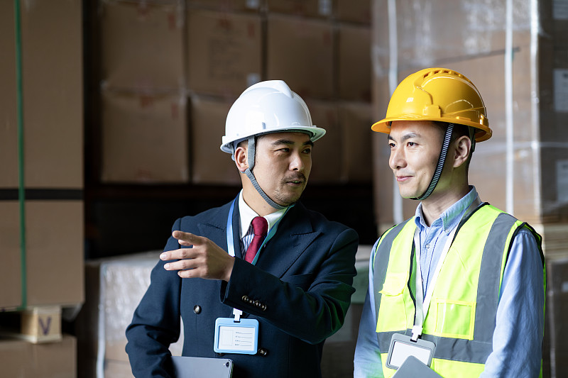 俄羅斯專線首發(fā)500噸鋼結(jié)構(gòu)，貨值3000多萬(wàn)人民幣，新疆阿拉山口專列開始營(yíng)業(yè)