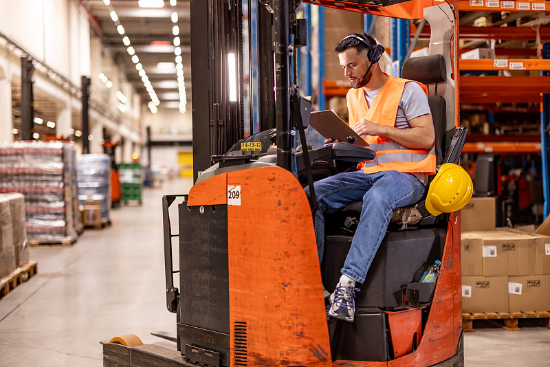 2023年航運(yùn)市場將面臨挑戰(zhàn)，運(yùn)費(fèi)、運(yùn)量和需求齊下降？