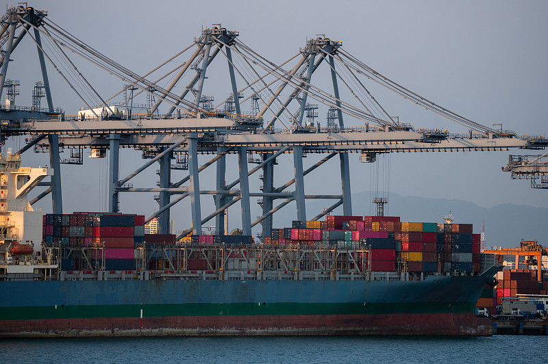 中國國際海運(yùn)集團(tuán)掌控6大洲95個(gè)外國港口 中國國際海運(yùn)集團(tuán)掌控6大洲95個(gè)外國港口