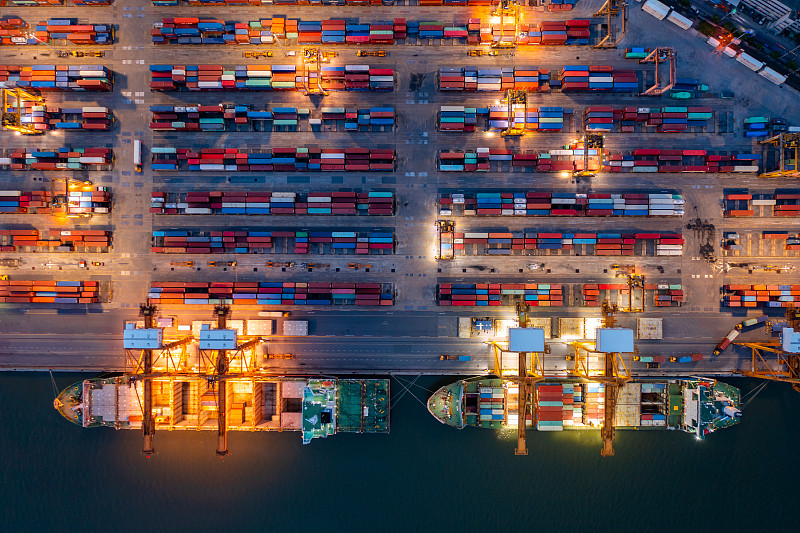 DHL 與拜仁慕尼黑足球俱樂部加強(qiáng)合作 由電子商務(wù)擴(kuò)大至創(chuàng)新視頻游戲市場 DHL 與拜仁慕尼黑足球俱樂部加強(qiáng)合作 由電子商務(wù)擴(kuò)大至創(chuàng)新視頻游戲市場