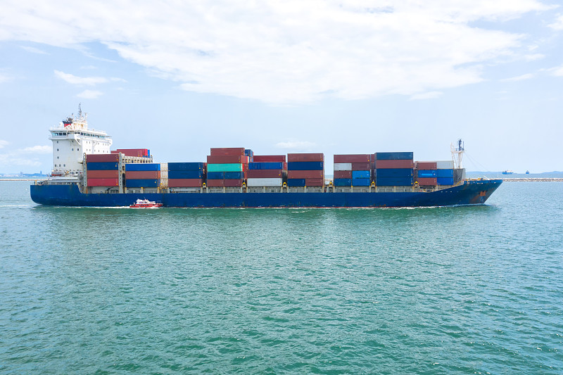 請問搭乘飛機(jī)能帶AA電池嗎？能的話，請問是行李托運(yùn)，還是隨身攜帶哦?