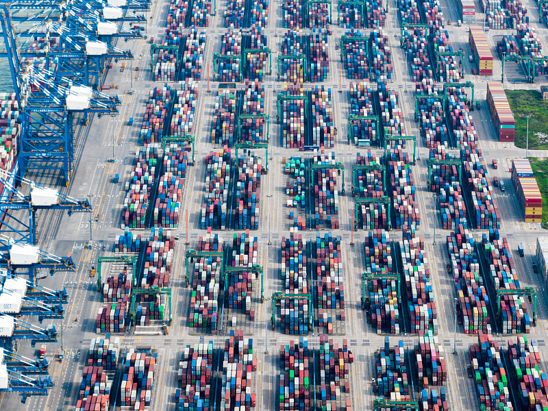 國際海運到美國港口后，如何辦理清關手續(xù)？