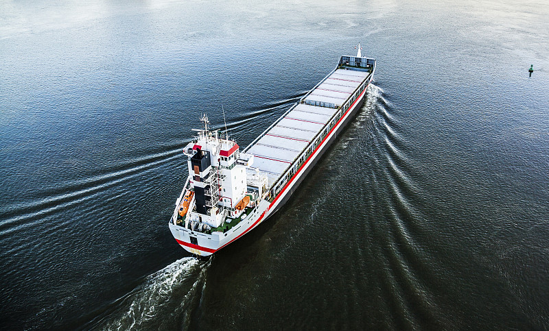 至暗時刻！暴漲50%甚至翻倍！部分航線運費率再次上躍，托運人群體吐槽“殺雞取卵”！“2020運費率瘋漲潮”或再次席卷2021