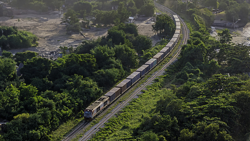 美森快船和以星有什么區(qū)別？哪個(gè)時(shí)效更快？