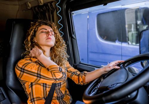 如何查詢國際快遞運(yùn)費(fèi)？