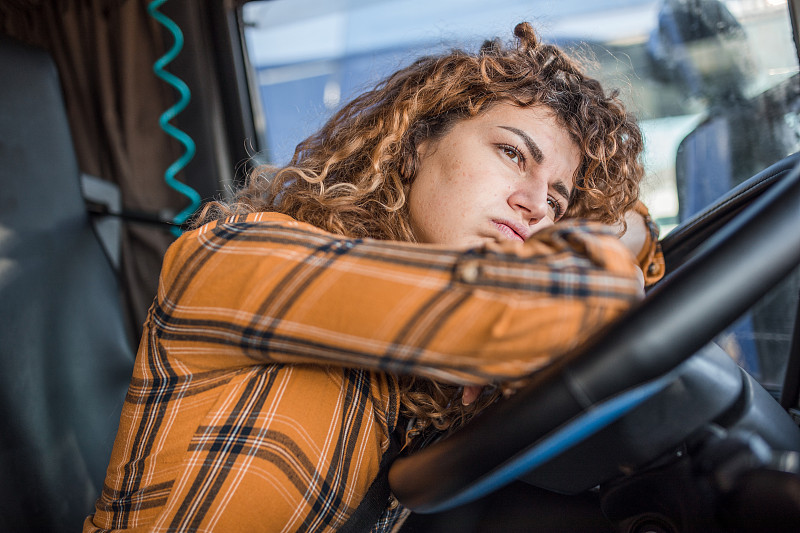 國際空運到國外要交稅嗎