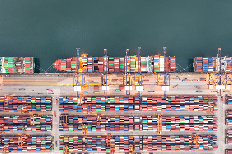 寄國(guó)際快件,哪個(gè)快遞公司最快價(jià)格又最實(shí)惠?