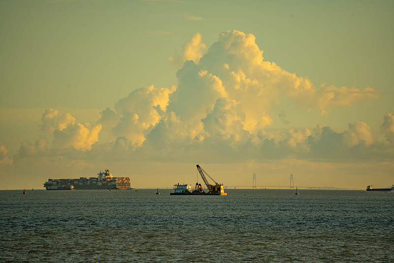 首航歐洲的全貨機(jī)飛回來(lái)了