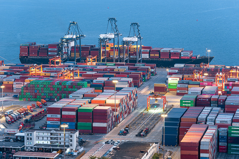 國際貿易中的實例:主港與偏港