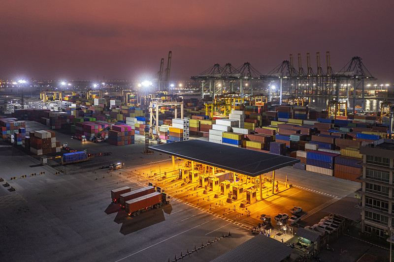 深圳港集團成立航運發展公司