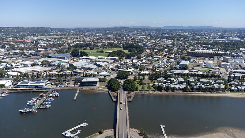 美元指數延續反彈，推動美元兌日元繼續走高，等待向上突破