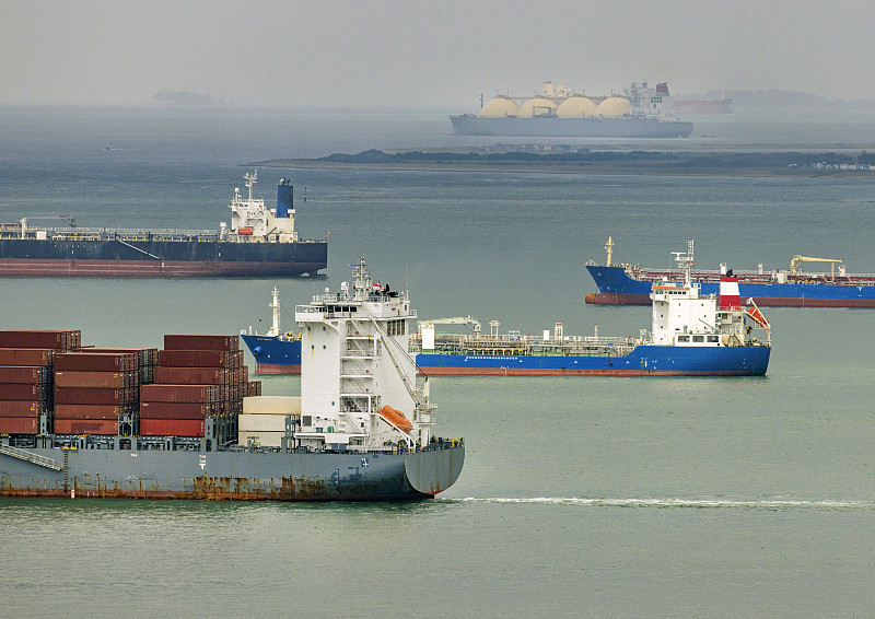 美國海關(guān)查獲中國產(chǎn)非法電子煙:9萬裝置7.5萬煙彈被扣,零售價(jià)超147萬美元 美國海關(guān)查獲中國產(chǎn)非法電子煙:9萬裝置7.5萬煙彈被扣,零售價(jià)超147萬美元