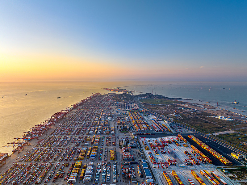 2024年平均工資出爐，交通運輸、倉儲和郵政業人均年薪近13萬