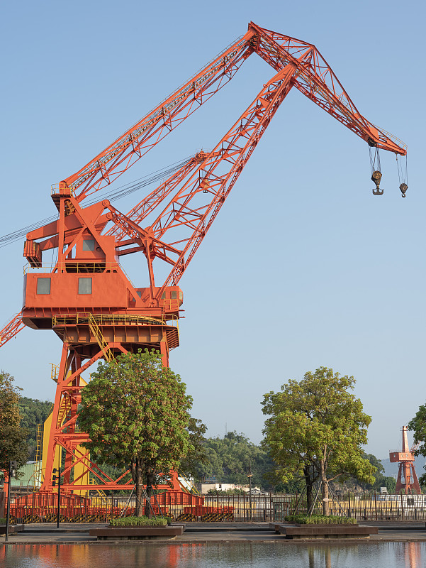 尼日利亞發生客車與卡車相撞事故 造成至少21人死亡