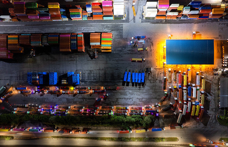 蘇里南選出首位女總統