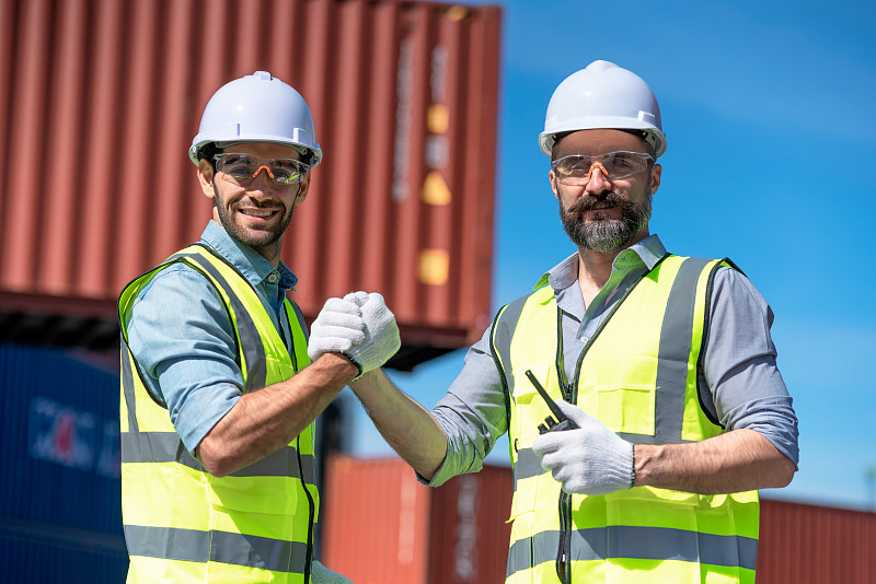 理想汽車宣布上線全國首座穿梭式超充站，布局超充站已超2500座