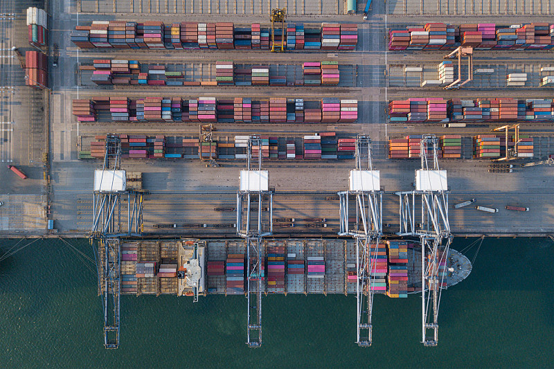 一架執行維和任務的非盟軍用直升機在索馬里首都墜毀