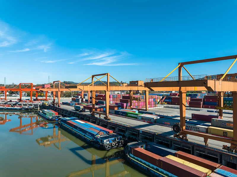 中國船舶吸收合并中國重工獲上交所并購重組審核委員會審核通過