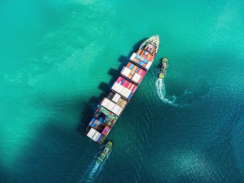 萬海貨柜船撞沉散貨船,2名船員失聯(lián),珠江口