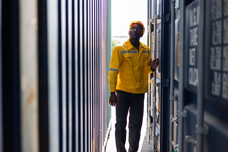 印尼擬全面禁止二手服裝進(jìn)口海關(guān)黑名單制度嚴(yán)打走私渠道 印尼擬全面禁止二手服裝進(jìn)口海關(guān)黑名單制度嚴(yán)打走私渠道